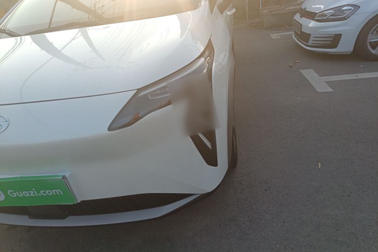 Used AION Y 2024 Younger