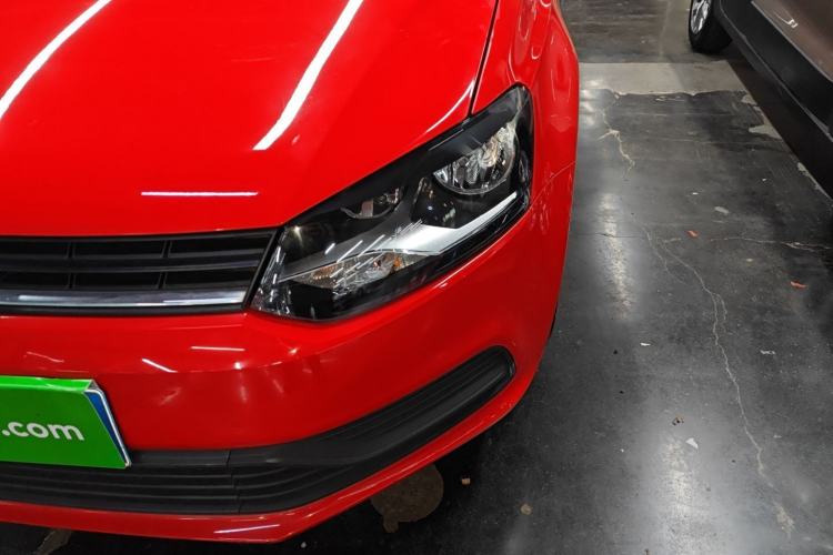 Used Volkswagen Polo 2016 1.4L Manual Fashion Model