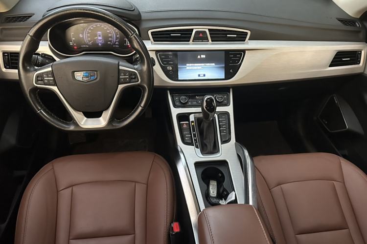 Used Geely Auto Emgrand X7 Sport 2018 1.8TD Automatic Two-Wheel Drive ZhiZun Model with 4G Connectivity
