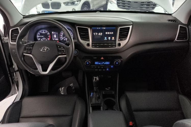 Used Hyundai Tucson 2018 1.6T Dual-Clutch Two-Wheel Drive 15th Anniversary Special Edition