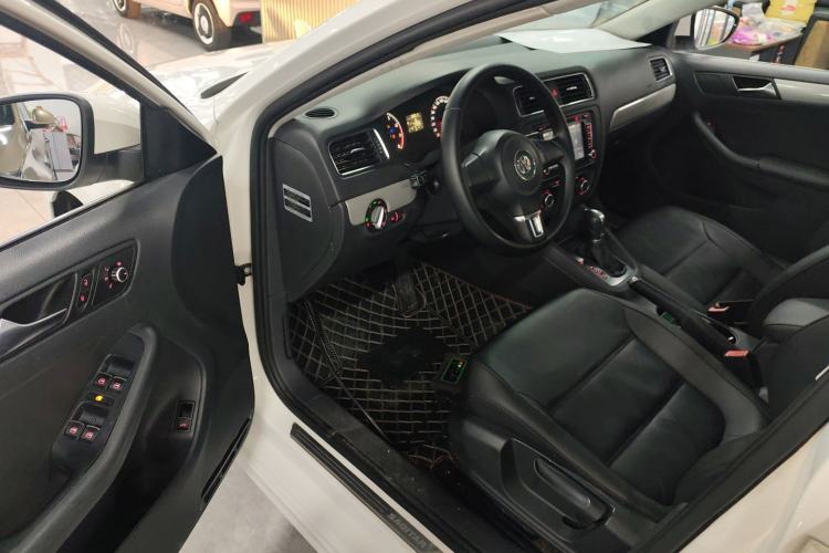 Used Volkswagen Sagitar 2014 1.6L Automatic Comfort Model