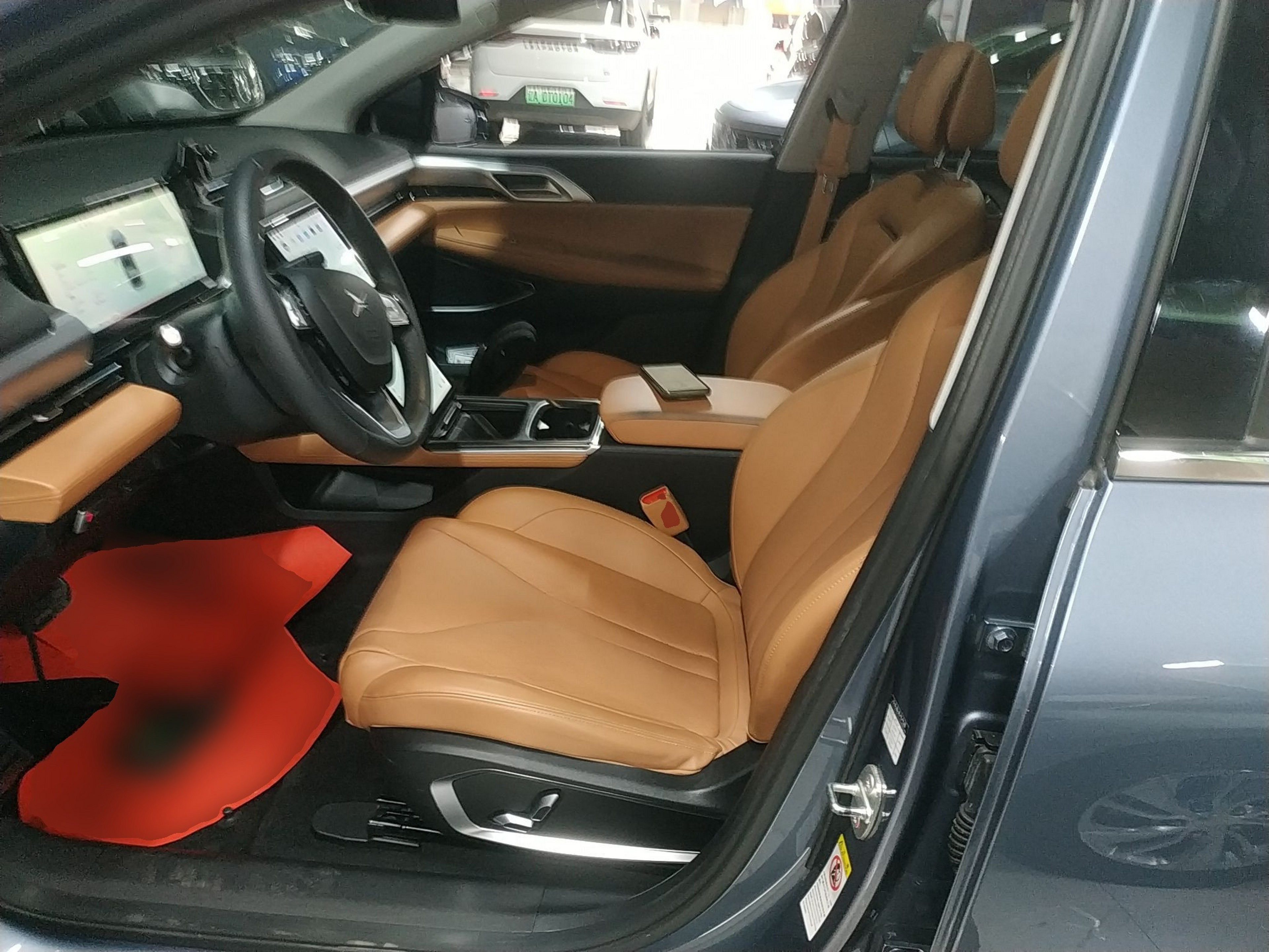 المقاعد الأمامية داخل السيارة