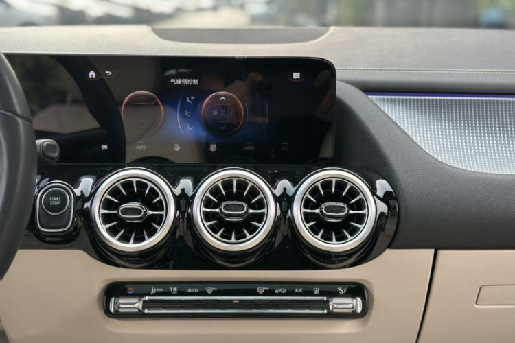 Used Mercedes-Benz EQA 2022 EQA 260
