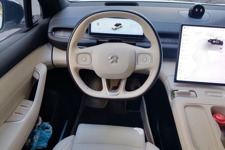 Used Nio ES6 2023 75 kWh
