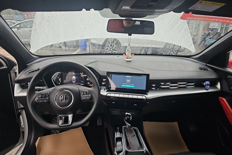 Used MG 5 2023 180 DVVT CVT Luxury Edition
