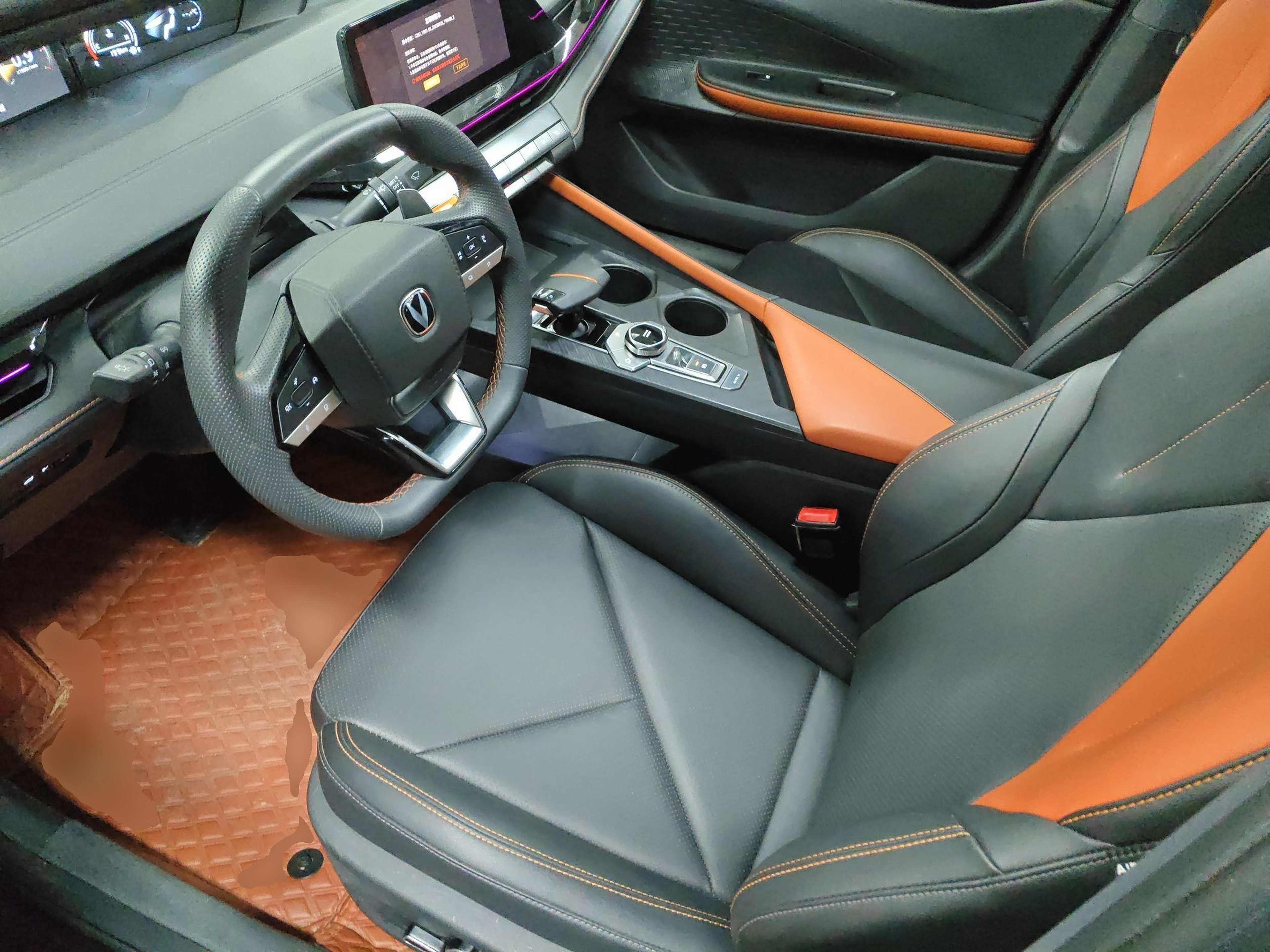 المقاعد الأمامية داخل السيارة