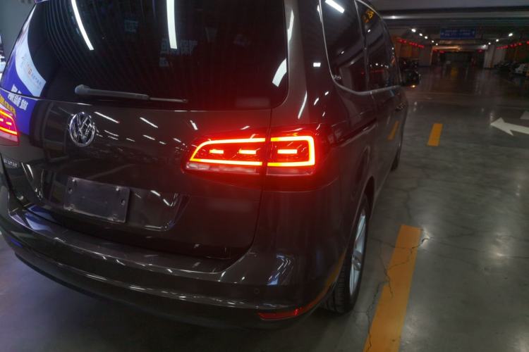 Used Volkswagen Sharan 2018 Revised Version 380TSI Comfort Edition 7-Seater
