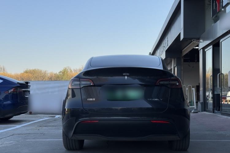 Used Tesla Model Y 2024 Rear-Wheel-Drive Version