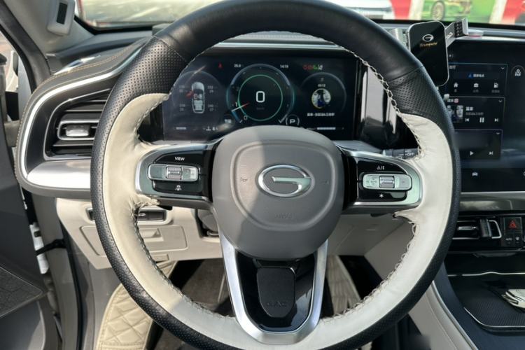 Used GAC Trumpchi GS8 2022 Flagship Series 2.0 TGDI Two-Wheel-Drive Prestige Edition (7 Seats)