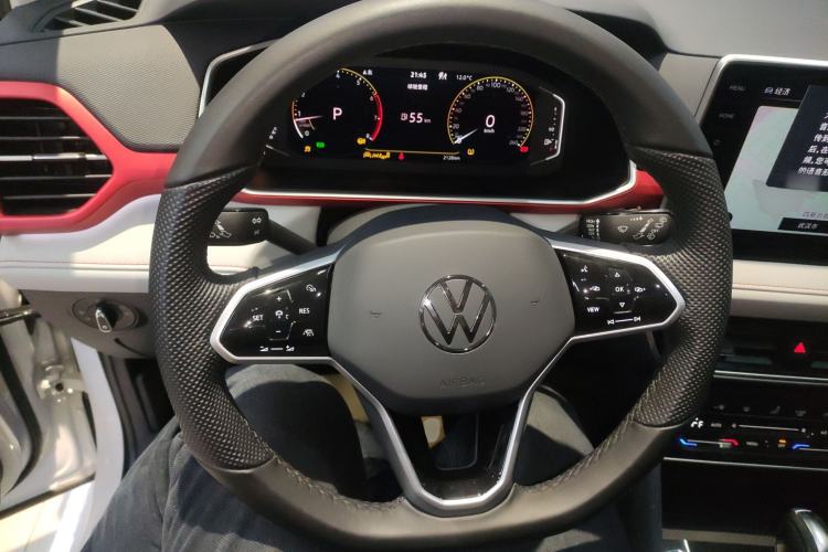 Used Volkswagen Tharu 2023 300TSI Two-Wheel-Drive Moon Luxury Edition