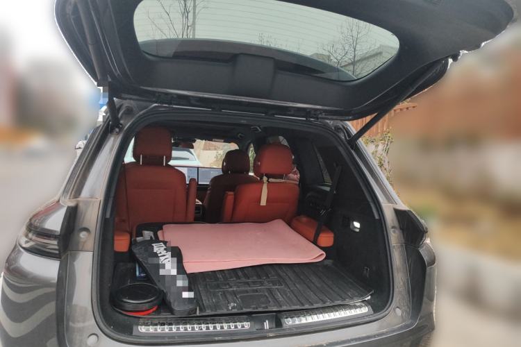 Used Li Auto L8 2023 Pro Model
