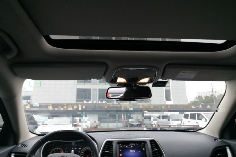 Used  Cherokee 2020 2.0L Two-Wheel Drive Classic Sports Edition