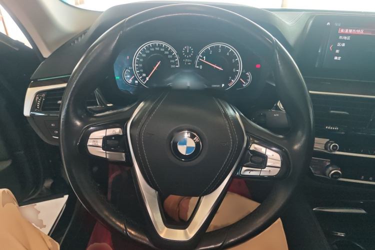 Used BMW 5 Series 2018 525Li Luxury Package