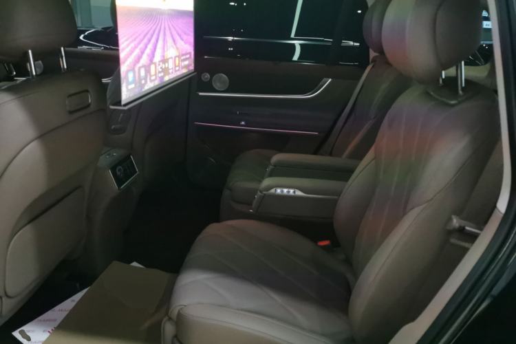 Used Hima AITO M9 2025 Extended-Range Ultra Version 52 kWh 6-Seater
