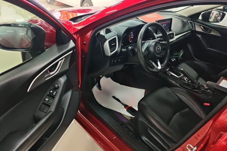 Used Mazda Mazda 3 Axela 2019 Cloud-Controlled Version Sedan 1.5L Automatic Comfort Trim China VI Standard
