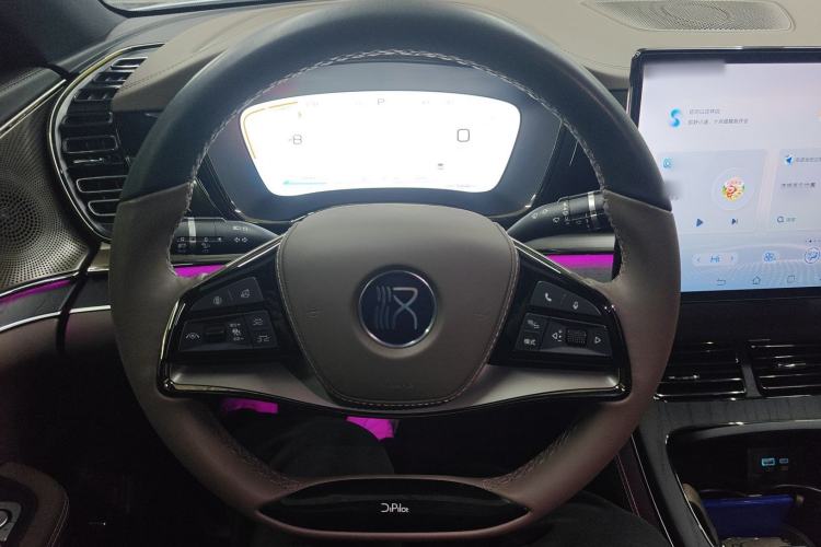 Used BYD Han 2022 DM-i 121KM Prestige Model
