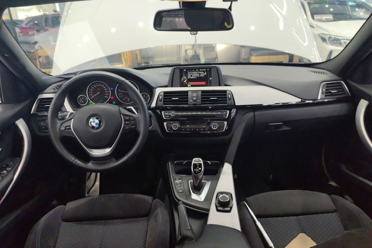 Used BMW 3 Series 2017 320i M Sport
