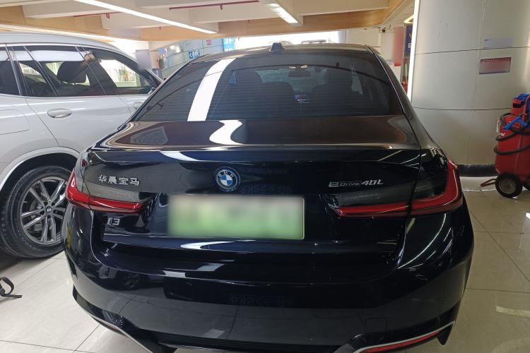 Used BMW i3 2024 eDrive 40 L Midnight Sports Package
