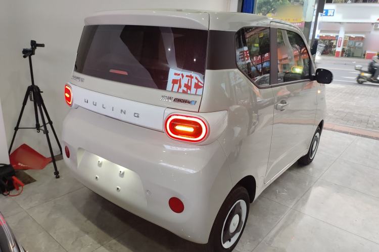 Used Wuling Hongguang MINIEV 2024 3rd Generation 215km Advanced Version
