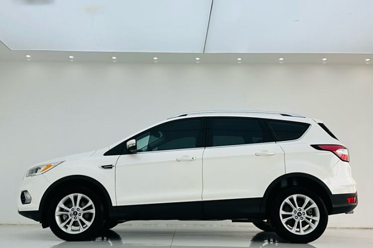 Used Ford Kuga 2019 EcoBoost 180 Two-Wheel-Drive Platinum Edition China V Standard