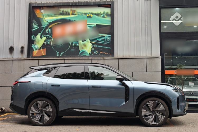 Used Lynk & Co 08 EM-P 2025 245km Ultra-Long Range Halo
