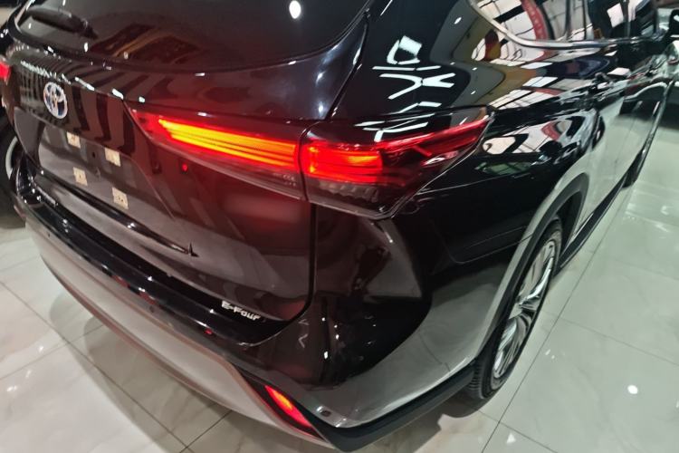 Used Toyota Highlander 2023 2.5L Smart Electric Hybrid Dual-Engine Four-Wheel Drive Prestige Version – 7 Seats