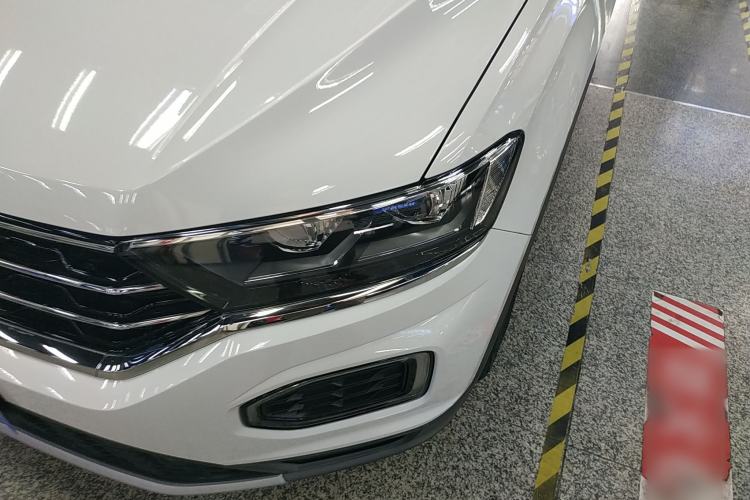 Used Volkswagen T-ROC 2018 230TSI DSG Two-Wheel Drive Advanced Version China V Standard
