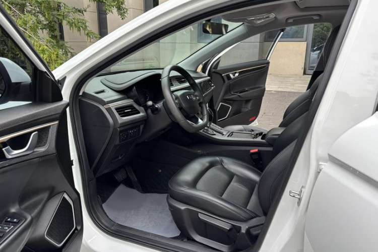 Used Geely Auto Emgrand GL 2021 UP 1.4T CVT Leading Edition
