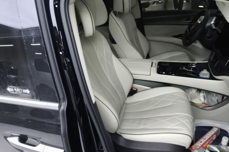 Used Denza D9 2024 DM-i 980 Four-Wheel Drive Prestige Model