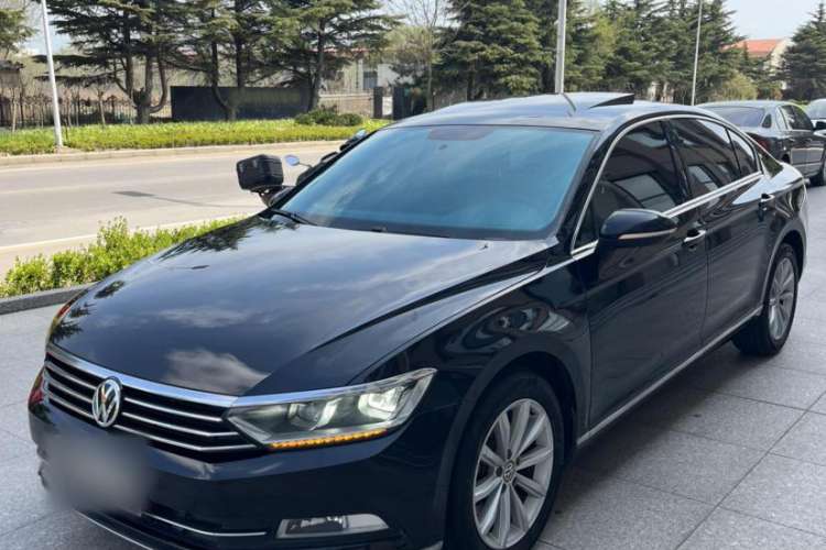 Used Volkswagen Magotan 2018 330TSI DSG Advanced Model
