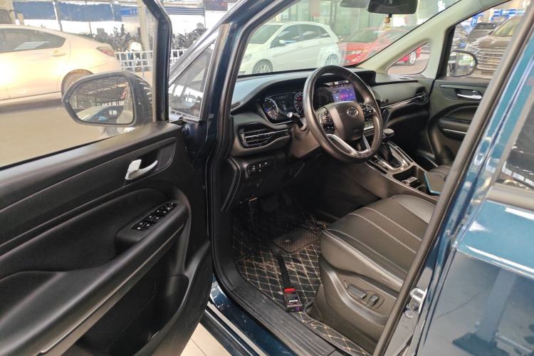 Used GAC Trumpchi M6 2021 270T DCT Luxury Edition (7-seater)
