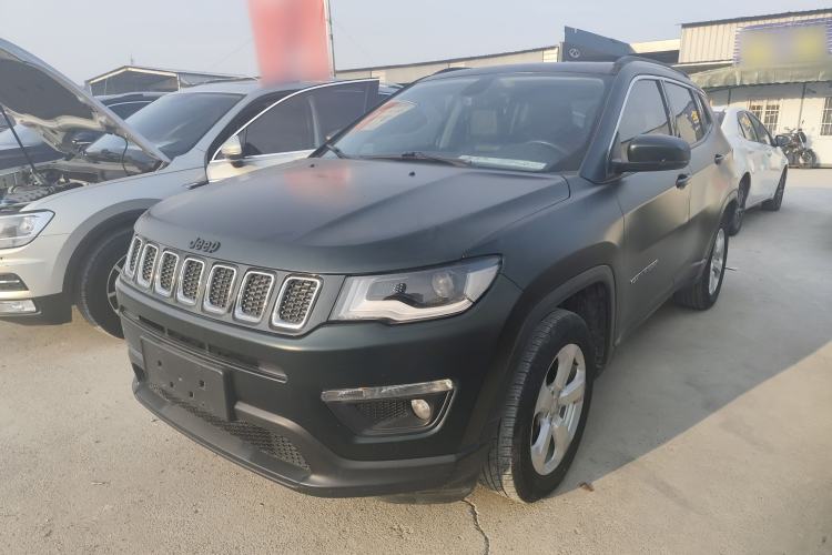 Used  Compass 2017 200T Automatic Family Edition

