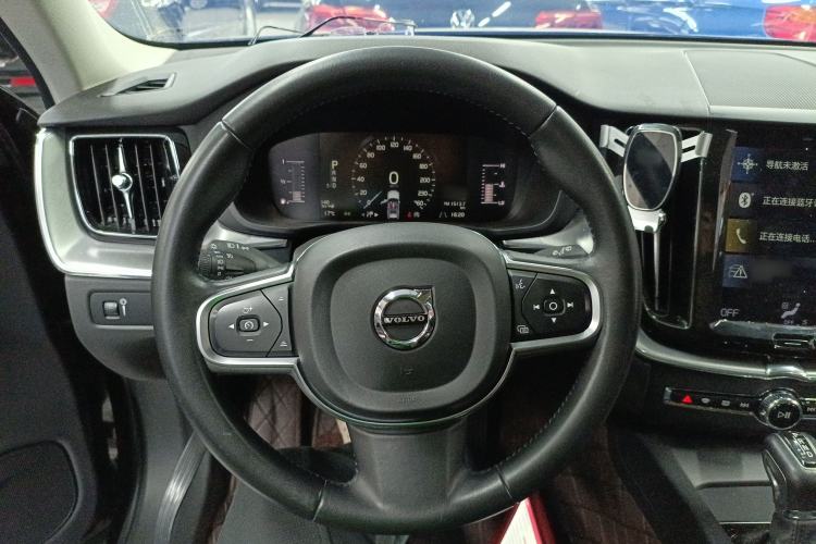 Used Volvo XC60 2018 T5 4x4 Zhiyi Edition
