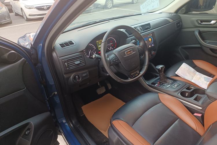 Used Qoros 5 2018 1.6T Automatic Leading Model
