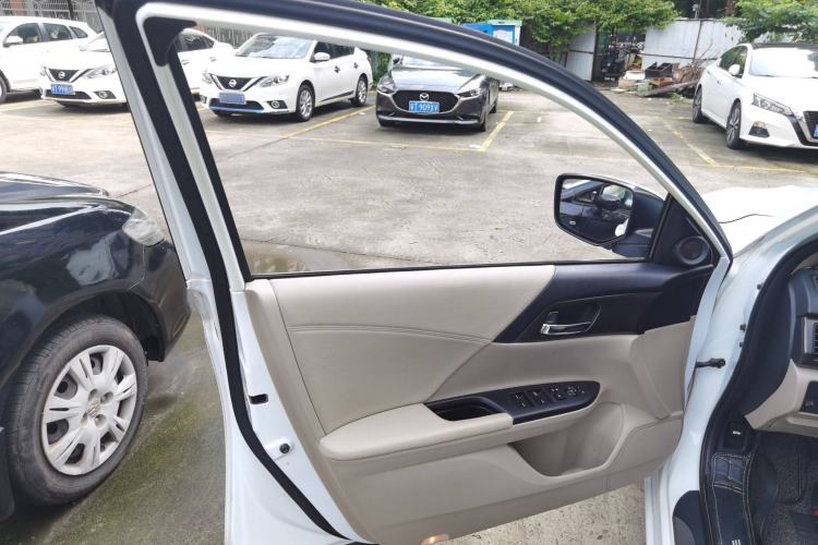 Used Honda Accord 2014 2.0L EX Luxury Edition
