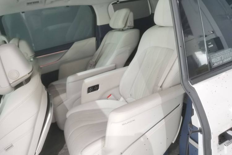 Used Buick GL8 New Energy 2024 Lu Zun Luxury Edition 7-Seater
