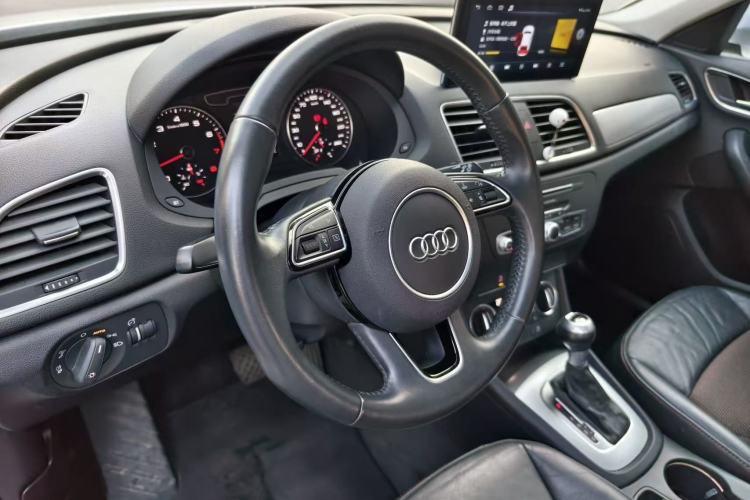 Used Audi Q3 2018 30th Anniversary Edition 35 TFSI Fashion Model
