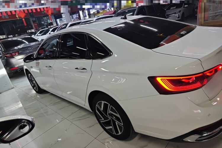 Used Volkswagen Sagitar 2023 300TSI DSG Excellence Edition
