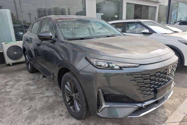 Used Changan UNI-K 2024 2.0T Two-Wheel Drive YueShang Trim
