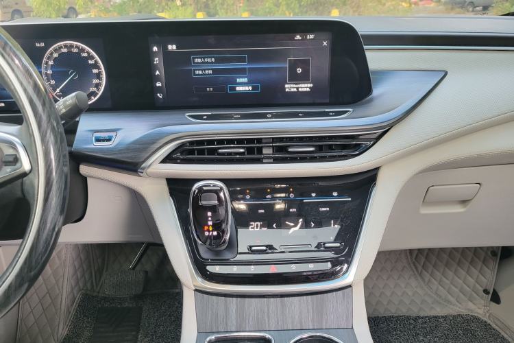 Used Buick GL8 2022 ES Landtrek 653T Comfort Edition
