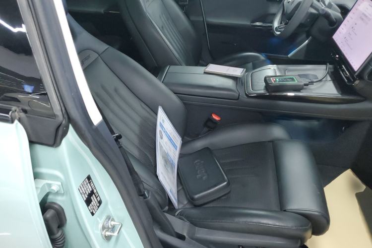 Used  GT 2023 560 Rear-Drive Seven-Wing Edition