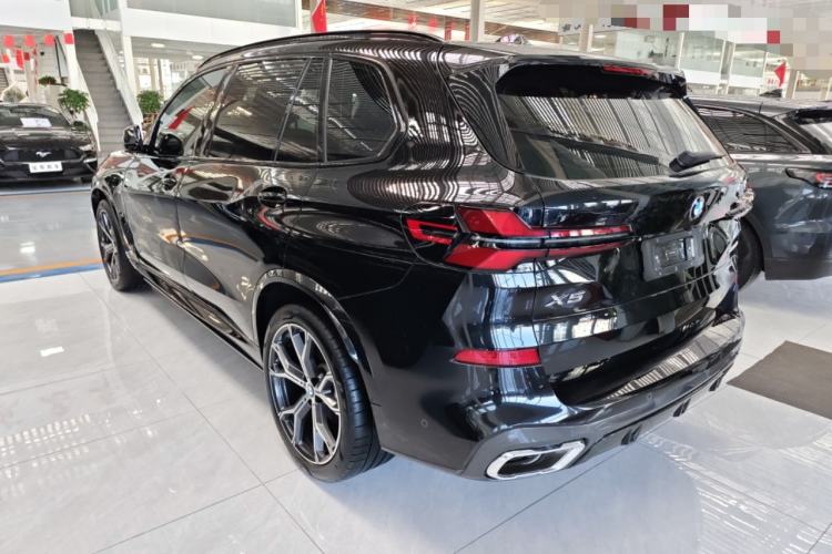 Used BMW X5 2023 xDrive 30Li Luxury M Sport Night Edition Package
