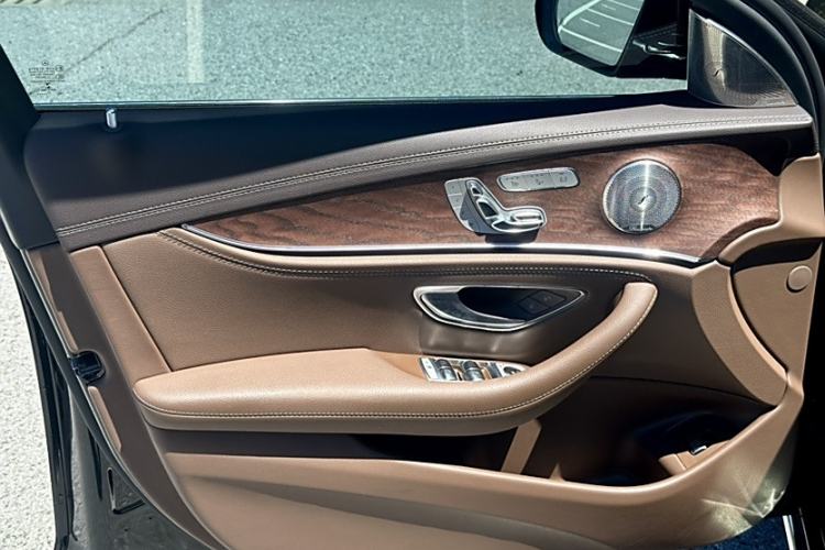 Used Mercedes-Benz E-Class 2022 E 300 L Premium Edition
