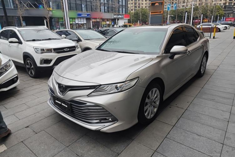 Used Toyota Camry 2019 Revised Version 2.0G Luxury Edition