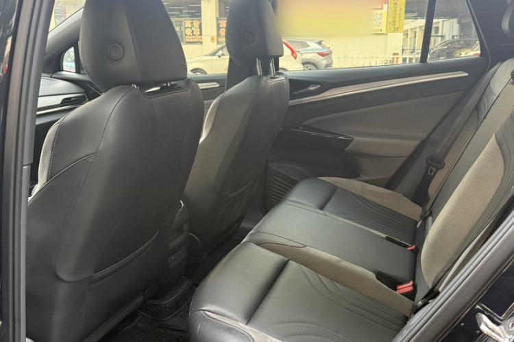 Used Volkswagen ID.4 CROZZ 2021 Long-Range PRO Two-Wheel Drive Version
