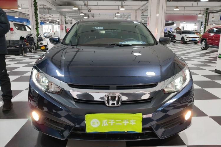 Used Honda Civic 2016 220TURBO CVT Luxury Edition
