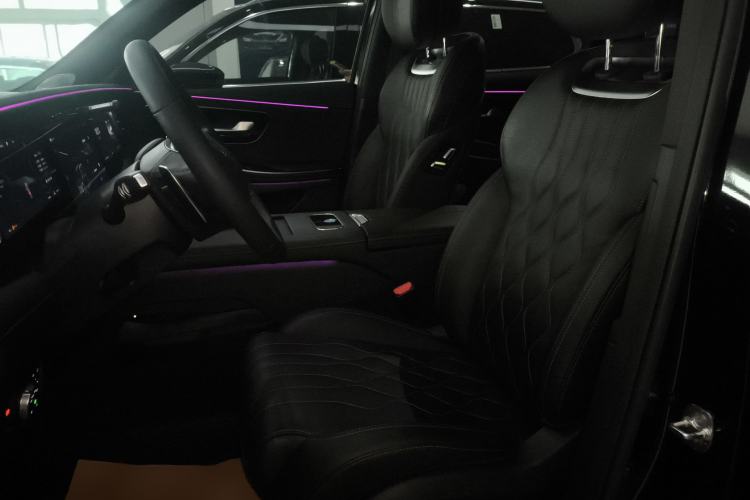 Used  Lanyue 2024 International Version 400T Four-Wheel Drive StarRui 7-Seater
