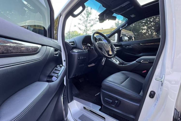 Used Toyota Alphard 2021 Dual-Engine 2.5L Prestige Edition