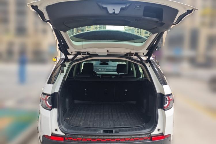 Used Land Rover Discovery Sport 2019 240 PS SE Version China V Standard