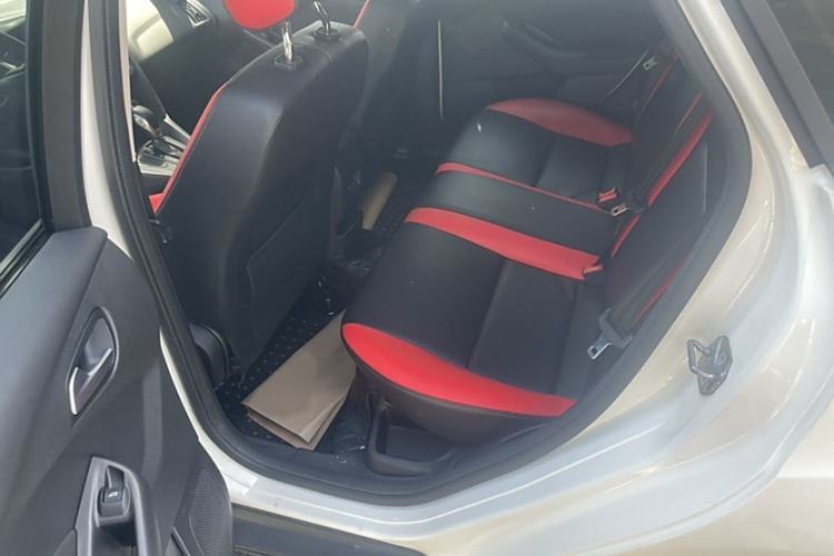 Used Ford Focus 2018 Hatchback Classic 1.6L Automatic Comfort Plus SmartDrive Edition
